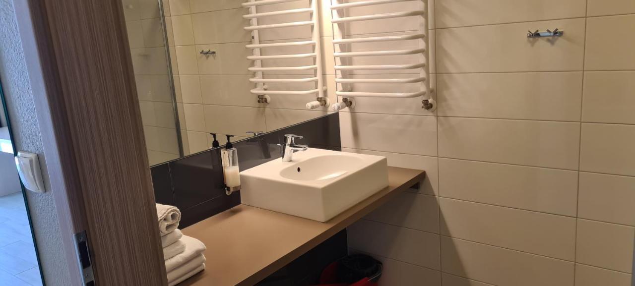 Apartamenty Czarna Gora Is28 سيينا المظهر الخارجي الصورة